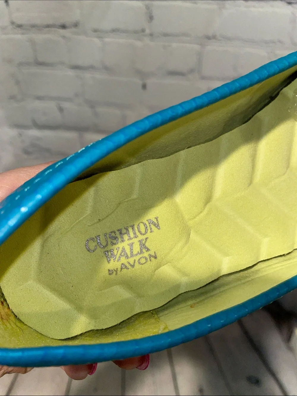 Avon Cushion Walk Turquoise Blue Women's Loafers Like New! Sz7